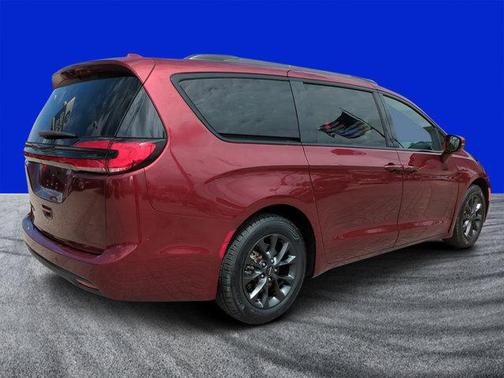 2021 Chrysler Pacifica Touring