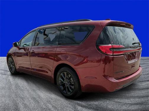 2021 Chrysler Pacifica Touring