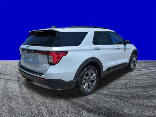 Star White 2026 Ford Explorer Active