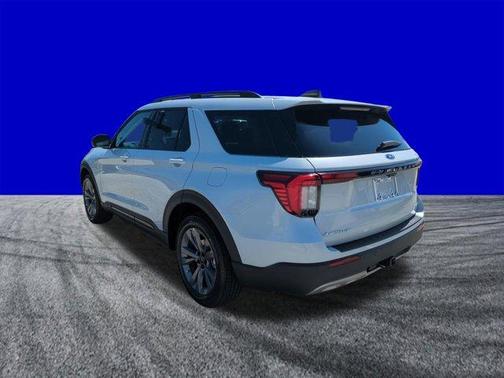 Star White 2026 Ford Explorer Active
