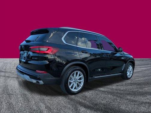 2023 BMW X5 sDrive40i