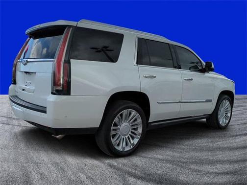 2019 Cadillac Escalade Platinum