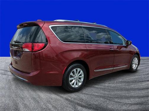 2018 Chrysler Pacifica Touring-L Plus