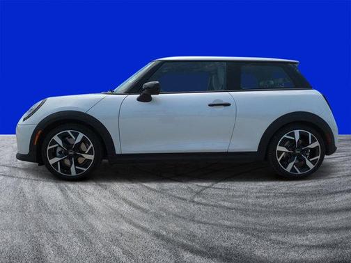 2025 MINI Hardtop SIGNATURE PLUS