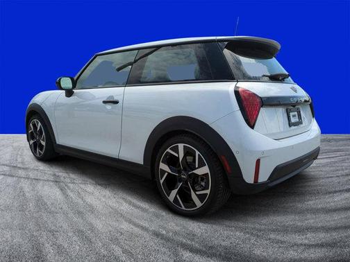 2025 MINI Hardtop SIGNATURE PLUS