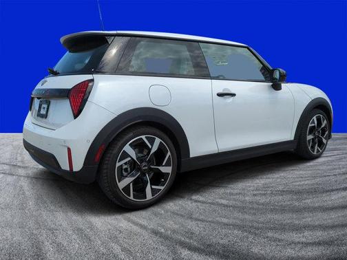 2025 MINI Hardtop SIGNATURE PLUS