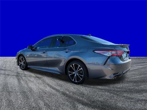 2020 Toyota Camry Hybrid SE