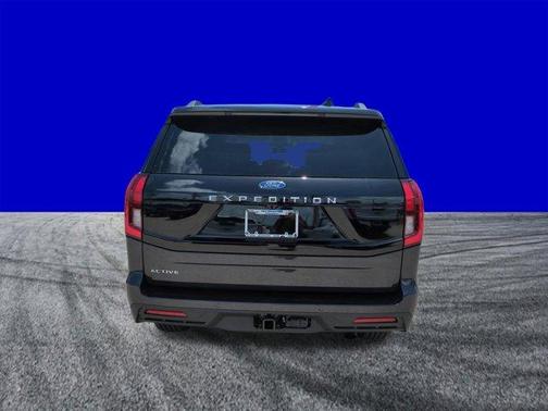 Dark Matter Gray Metallic 2026 Ford Expedition Active