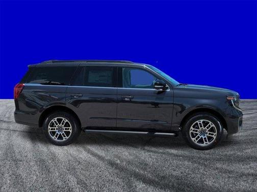 Dark Matter Gray Metallic 2026 Ford Expedition Active