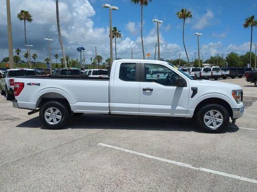 Oxford White 2022 Ford F-150 XL