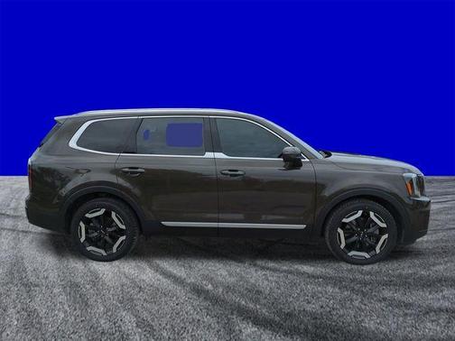 Dark Moss 2023 Kia Telluride EX