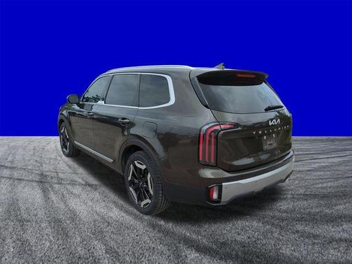 Dark Moss 2023 Kia Telluride EX