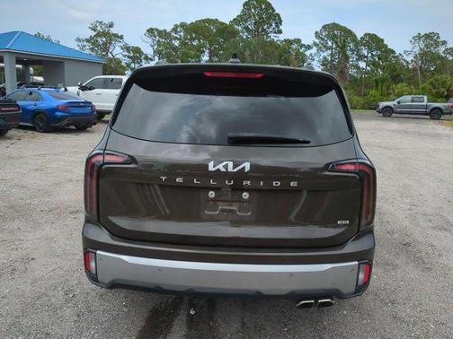 Dark Moss 2023 Kia Telluride EX