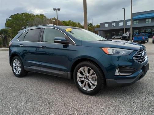 2020 Ford Edge Titanium