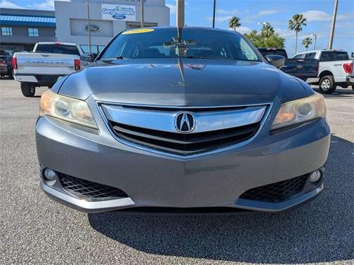 2013 Acura ILX 2.0L w/Premium Package