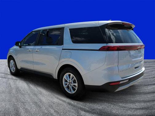 2022 Kia Carnival LXS