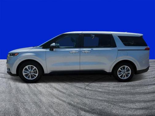 2022 Kia Carnival LXS