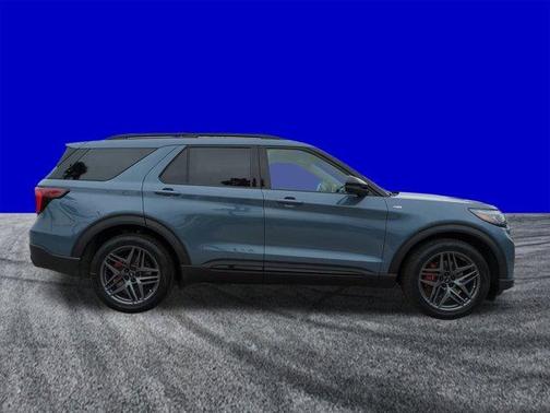 Vapor Blue Metallic 2026 Ford Explorer ST-Line