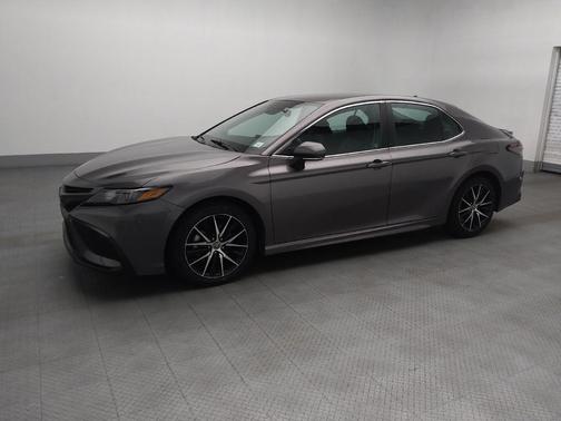 Predawn Gray Mica 2023 Toyota Camry SE