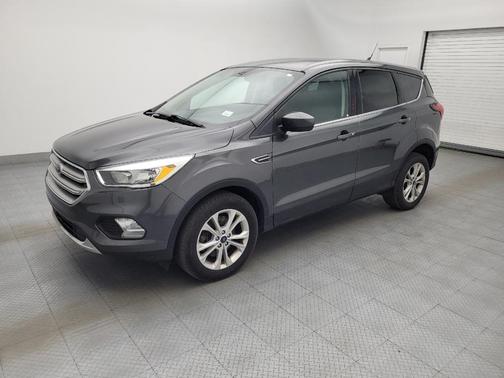 Magnetic Metallic 2019 Ford Escape SE