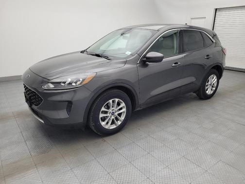 Magnetic Metallic 2020 Ford Escape SE