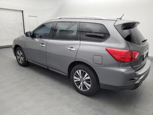 Gun Metallic 2018 Nissan Pathfinder SV