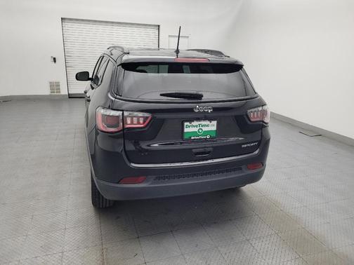 Diamond Black Crystal Pearlcoat 2018 Jeep Compass Sport