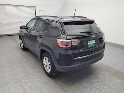 Diamond Black Crystal Pearlcoat 2018 Jeep Compass Sport
