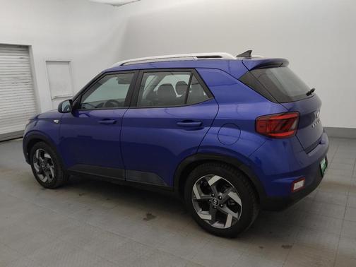 2022 Hyundai VENUE SEL