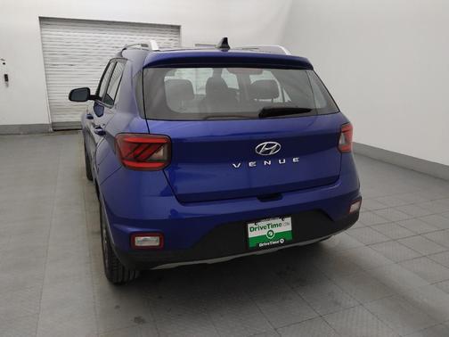 2022 Hyundai VENUE SEL