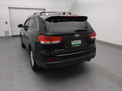 Ebony Black 2016 Kia Sorento LX