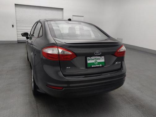 Magnetic Metallic 2019 Ford Fiesta SE