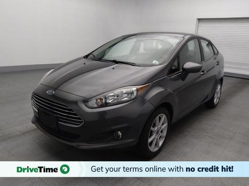 Magnetic Metallic 2019 Ford Fiesta SE