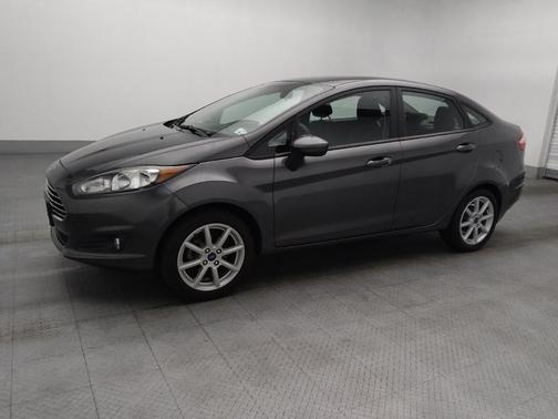 Magnetic Metallic 2019 Ford Fiesta SE