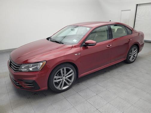 Fortana Red Metallic 2018 Volkswagen Passat 2.0T R-Line
