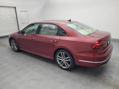 Fortana Red Metallic 2018 Volkswagen Passat 2.0T R-Line