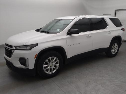 Summit White 2022 Chevrolet Traverse LS