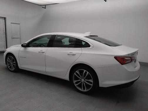 Summit White 2024 Chevrolet Malibu FWD 2LT