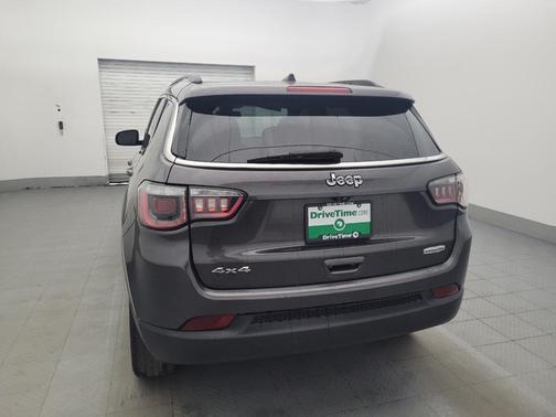Granite Crystal Metallic Clearcoat 2020 Jeep Compass Latitude