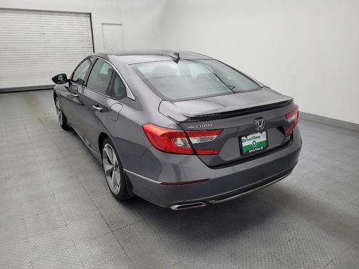 Modern Steel Metallic 2018 Honda Accord Touring 2.0T