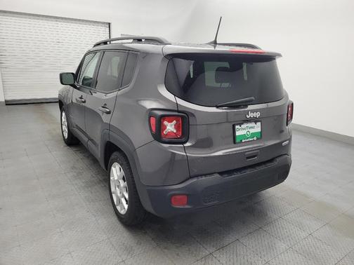 Granite Crystal Metallic Clearcoat 2021 Jeep Renegade Latitude