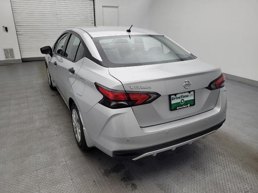 2021 Nissan Versa 1.6 S