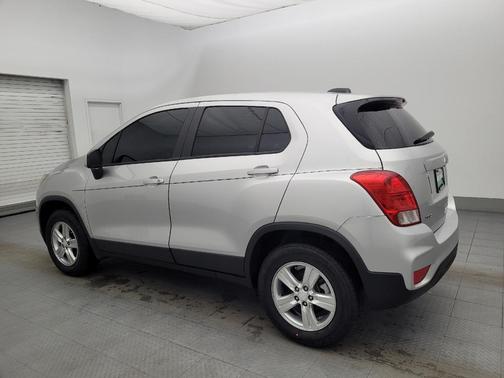 Silver Ice Metallic 2019 Chevrolet Trax LS