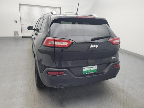 Brilliant Black Crystal Pearlcoat 2015 Jeep Cherokee Latitude