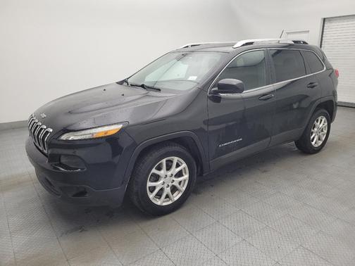 Brilliant Black Crystal Pearlcoat 2015 Jeep Cherokee Latitude