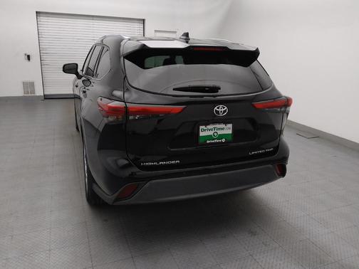 Midnight Black Metallic 2022 Toyota Highlander Limited