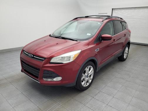 Ruby Red Metallic Tinted Clearcoat 2015 Ford Escape SE