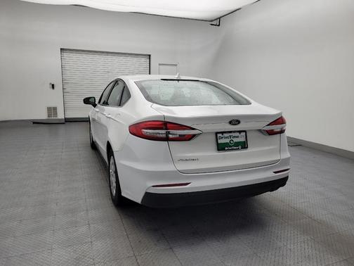 Oxford White 2020 Ford Fusion S