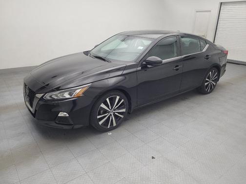 2021 Nissan Altima SR FWD