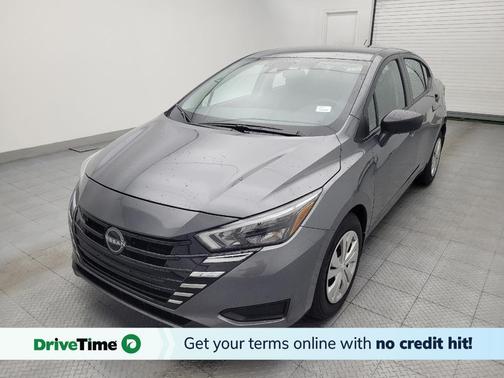 Gun Metallic 2025 Nissan Versa 1.6 S
